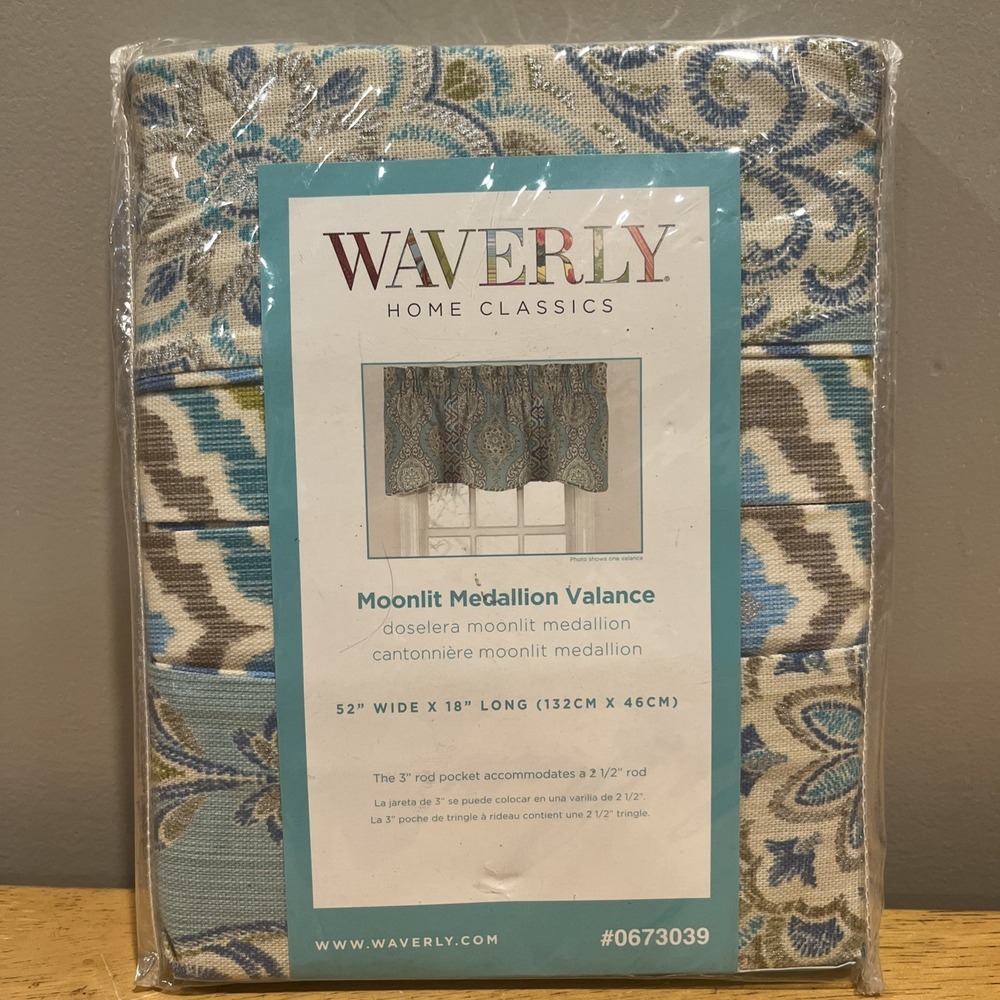Waverly Moonlit Medallion Window Treatment Valance 18x52 NEW #0673039 Blue Green